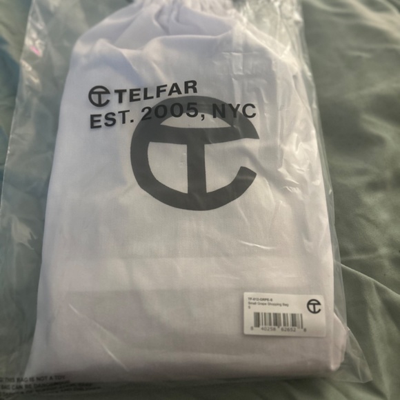 Small Grape Telfar Shopping Bag - Picture 13 of 15